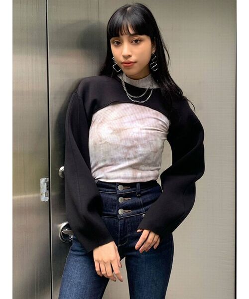 EMODA(エモダ)の「ボンディングクロップドトップ(Tシャツ/カットソー・レディース・ブラウン/アイボリー/ブラック・FREE)」の10枚目の写真