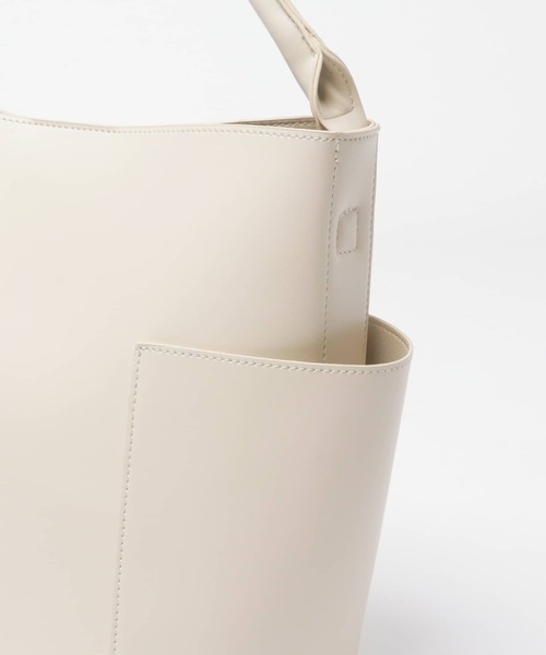 SENSE OF PLACE by URBAN RESEARCH(センスオブプレイスバイアーバンリサーチ)の「2WAYアウトポケットミニトートバッグ(トートバッグ・レディース・ブラック/アイボリー/ブラウン・ONE)」の22枚目の写真