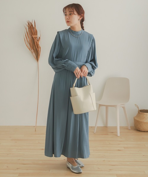 SENSE OF PLACE by URBAN RESEARCH(センスオブプレイスバイアーバンリサーチ)の「2WAYアウトポケットミニトートバッグ(トートバッグ・レディース・ブラック/アイボリー/ブラウン・ONE)」の5枚目の写真