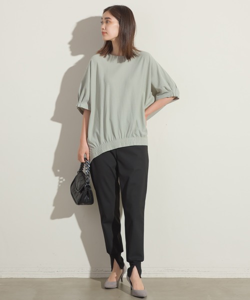 OMNES（オムネス）の「梨地裾ギャザー半袖Tシャツ（Tシャツ/カットソー・レディース・ブラック/グリーン系その他/サーモンピンク・FREE）」の10枚目の写真