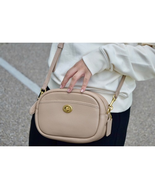 COACH（コーチ）の「カメラ バッグ（ショルダーバッグ・レディース・ベージュ系その他・ﾌﾘ-）」の12枚目の写真