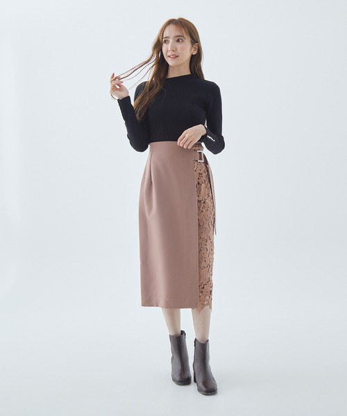 Fabulous Angela（ファビュラスアンジェラ）の「レースドッキングタイトスカート（スカート・レディース・ネイビー/モカ/グレイッシュベージュ・FREE）」の16枚目の写真