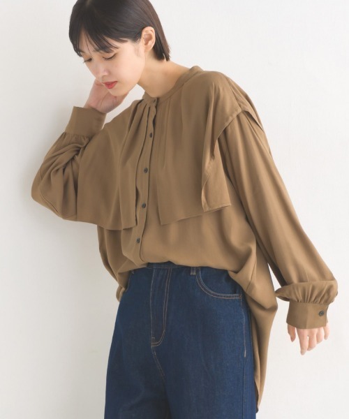 OMNES Supremo（オムネス　スプレモ）の「梨地 ケープデザインブラウス（シャツ/ブラウス・レディース・ホワイト/ブラック/モカ/ベージュ/ネイビー・FREE）」の3枚目の写真