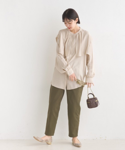 OMNES Supremo（オムネス　スプレモ）の「梨地 ケープデザインブラウス（シャツ/ブラウス・レディース・ホワイト/ブラック/モカ/ベージュ/ネイビー・FREE）」の19枚目の写真