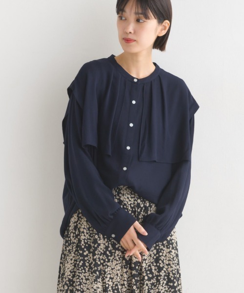 OMNES Supremo（オムネス　スプレモ）の「梨地 ケープデザインブラウス（シャツ/ブラウス・レディース・ホワイト/ブラック/モカ/ベージュ/ネイビー・FREE）」の17枚目の写真