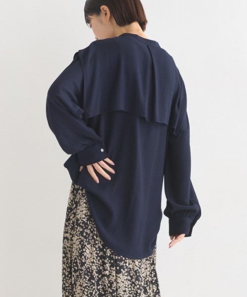 OMNES Supremo（オムネス　スプレモ）の「梨地 ケープデザインブラウス（シャツ/ブラウス・レディース・ホワイト/ブラック/モカ/ベージュ/ネイビー・FREE）」の15枚目の写真