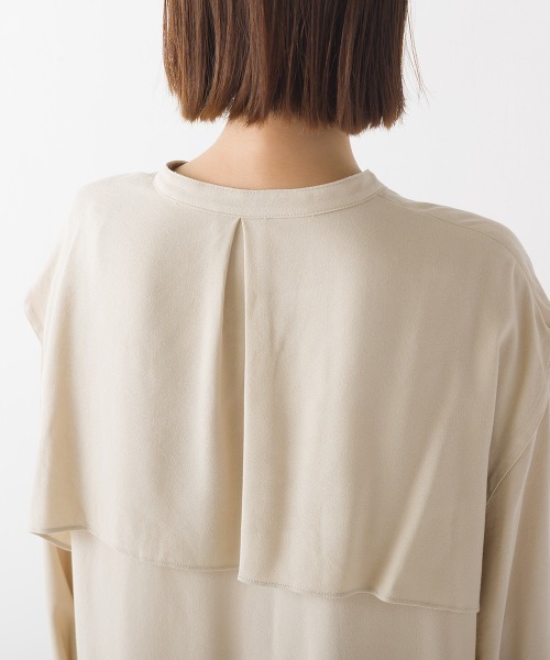 OMNES Supremo（オムネス　スプレモ）の「梨地 ケープデザインブラウス（シャツ/ブラウス・レディース・ホワイト/ブラック/モカ/ベージュ/ネイビー・FREE）」の11枚目の写真