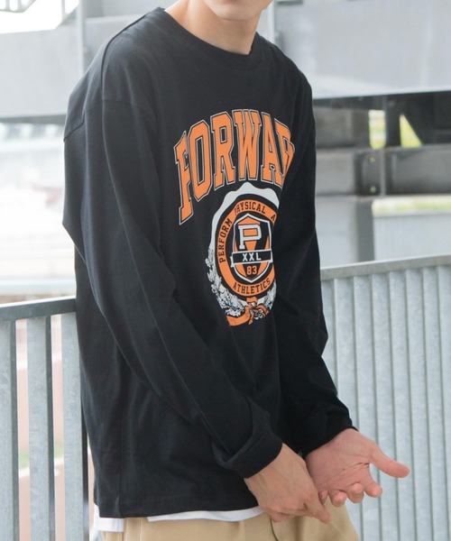 WEGO（ウィゴー）の「WEGO/カレッジロゴロンT（Tシャツ/カットソー・メンズ・オートミール/ネイビー/ダークグリーン/杢グレー/ブラック・SMALL/LARGE/MEDIUM）」の2枚目の写真