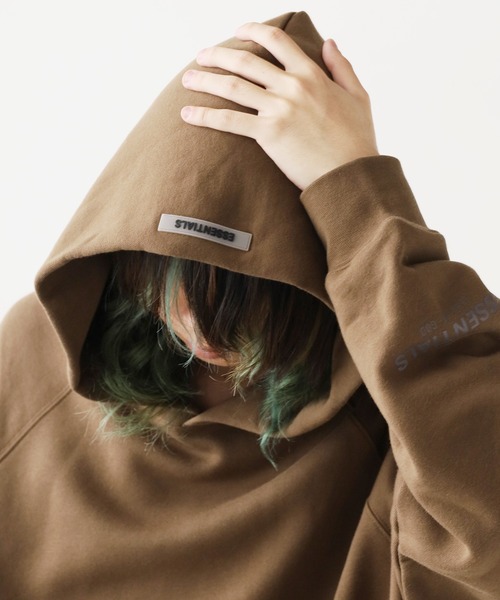 Essentials パーカー　ベージュ FOG ESSENTIALS パーカー ESSENTIALS/エッセンシャルズ BACK