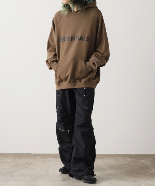 FOG ESSENTIALS(エフオージーエッセンシャルズ)の「FOG ESSENTIALS/エッセンシャルズ FRONT LOGO BOXY PULLOVER HOODIE フロントロゴ プルオーバーパーカー(パーカー・メンズ・ホワイト/ブラック/クリーム/ブラウン/ネイビー・S/M/L/XL)」の9枚目の写真