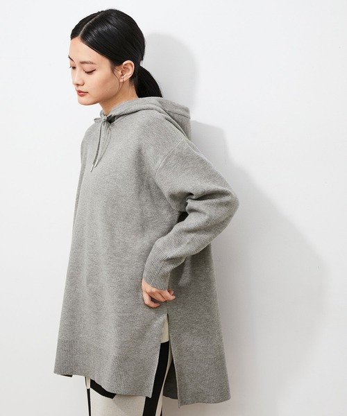 ADAM ET ROPE'(アダムエロペ)の「【アウトレット店舗・WEB限定】オーバーニットパーカー(パーカー・レディース・ブラック/グレー/イエロー/ベージュ系その他/キナリ・FREE)」の4枚目の写真