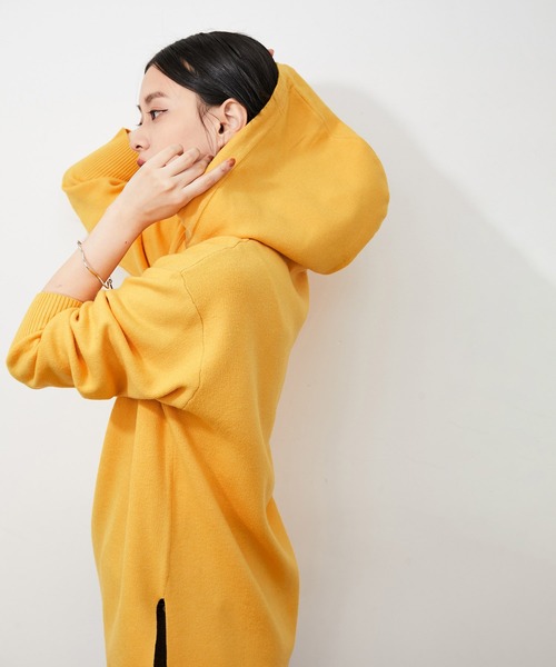 ADAM ET ROPE'(アダムエロペ)の「【アウトレット店舗・WEB限定】オーバーニットパーカー(パーカー・レディース・ブラック/グレー/イエロー/ベージュ系その他/キナリ・FREE)」の5枚目の写真