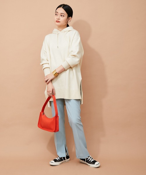 ADAM ET ROPE'(アダムエロペ)の「【アウトレット店舗・WEB限定】オーバーニットパーカー(パーカー・レディース・ブラック/グレー/イエロー/ベージュ系その他/キナリ・FREE)」の19枚目の写真