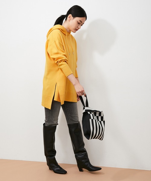 ADAM ET ROPE'(アダムエロペ)の「【アウトレット店舗・WEB限定】オーバーニットパーカー(パーカー・レディース・ブラック/グレー/イエロー/ベージュ系その他/キナリ・FREE)」の22枚目の写真