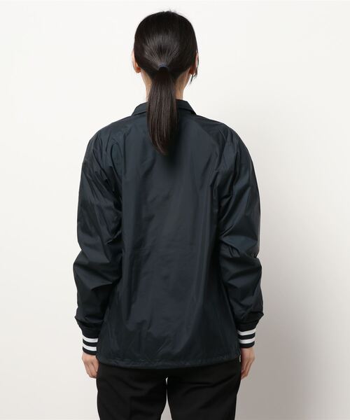 Champion（チャンピオン）の「/Champion/SATIN COACHES JACKET-SOLID【Wo】【it】（ミリタリージャケット・レディース・ブラック/ネイビー・MEDIUM/LARGE/SMALL）」の3枚目の写真