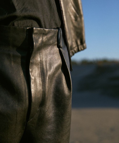 LIDNM（リドム）の「LEATHER STRAIGHT TROUSERS（その他パンツ）」 - WEAR
