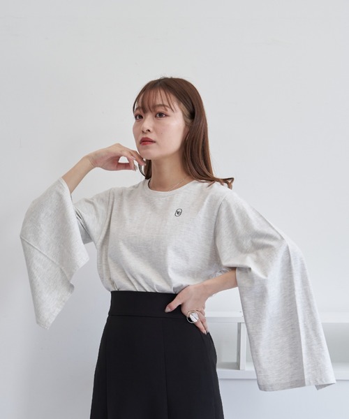 VANNIE U(ヴァニーユー)の「インスリットロゴロンT(Tシャツ/カットソー・レディース・ホワイト/ナチュラル/ブラック・FREE)」の15枚目の写真