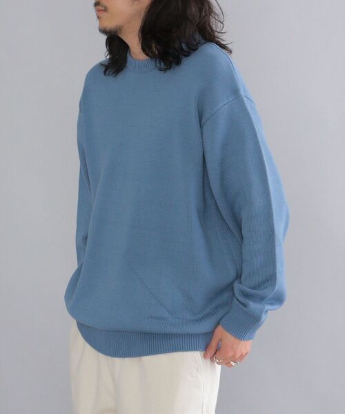 SHIPS(シップス)の「【WEB限定】SHIPS: 〈手洗い可能〉 3.5G ビッグシルエット クルーネック ニット(ニット/セーター・メンズ・ロイヤルブルー/ピンク/ネイビー/ブラック/ホワイト/ベージュ/ダークグレー/イエロー・MEDIUM/LARGE/SMALL/X-LARGE)」の11枚目の写真