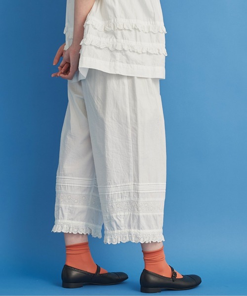 Malle（マル）の「△malle コットンツイルカットワーク刺繍 ワイドペチパンツ（その他パンツ・レディース・ブラック/オフホワイト・FREE）」の7枚目の写真