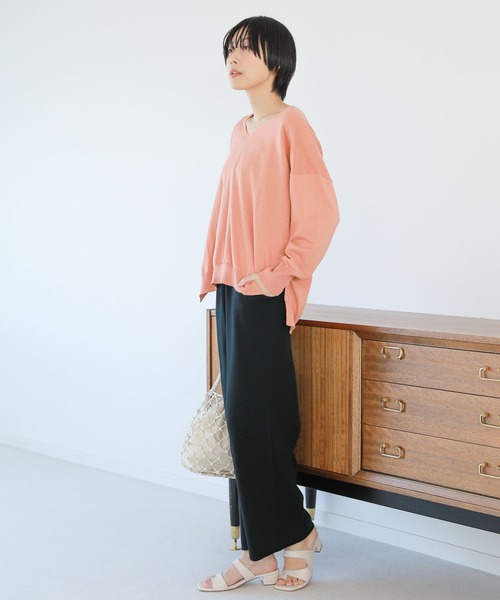 LAKOLE（ラコレ）の「12Gセミ梳毛ニットパンツ[セットアップ可能] / 266711（その他パンツ・レディース・ベージュ/ブラック/ライトグレー・MEDIUM/SMALL）」の8枚目の写真