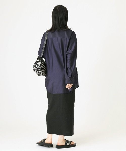 journal standard L'essage(ジャーナルスタンダードレサージュ)の「シルキーシアーシャツ(シャツ/ブラウス・レディース・ナチュラル/ネイビー/イエロー/ピンク・FREE)」の16枚目の写真