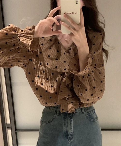Wefst（ウェスト）の「【Wefst】ドットフリルブラウス（シャツ/ブラウス・レディース・ベージュ/ブラウン・FREE）」の2枚目の写真