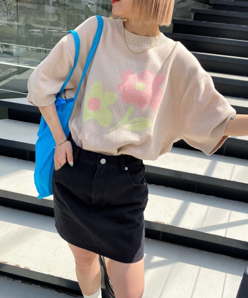 WHO'S WHO gallery(フーズフーギャラリー)の「【BLESS YOU/ブレスユー】フラワー半袖ニット(ニット/セーター・メンズ・ブラック/サンドベージュ/グリーン/ネイビー/アッシュグレー・FREE)」の8枚目の写真