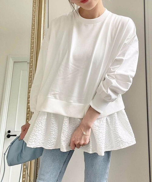 M y u（ミュー）の「裾エンボス生地 裾フリル 裏毛スウェット（スウェット・レディース・ホワイト/ピンク/グレイッシュブルー・FREE）」の4枚目の写真