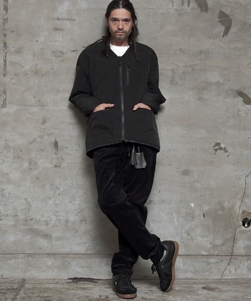 EGO TRIPPING(エゴトリッピング)の「mj8599-REVERSIBLE LINING JACKET ジャケット(ノーカラージャケット・メンズ・カーキ/ブラック・46/48)」の5枚目の写真
