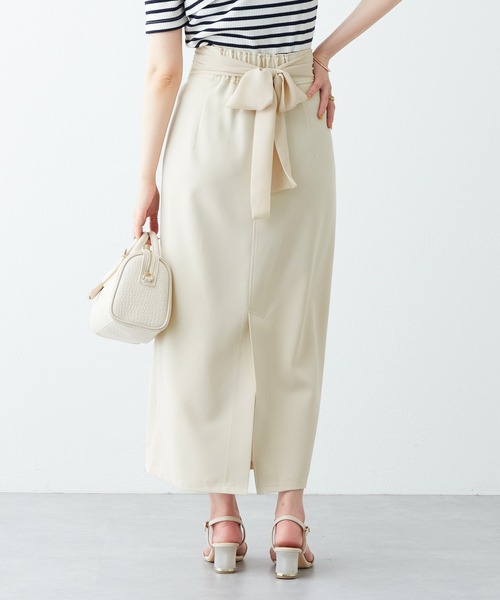natural couture(ナチュラルクチュール)の「WEB限定サイズ有り/シアーバックリボンナロースカート(スカート・レディース・オフホワイト/ブラック/ブラウン・MEDIUM/LARGE)」の12枚目の写真