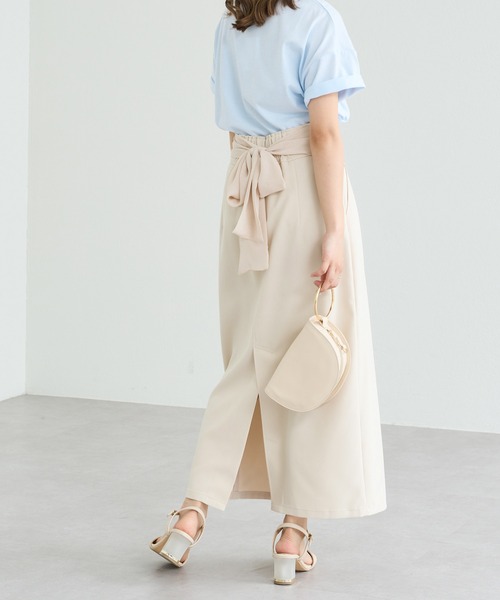 natural couture(ナチュラルクチュール)の「WEB限定サイズ有り/シアーバックリボンナロースカート(スカート・レディース・オフホワイト/ブラック/ブラウン・MEDIUM/LARGE)」の7枚目の写真