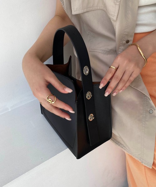 CAPRICIEUX LE'MAGE（カプリシューレマージュ）の「2SETスクエアバッグ（トートバッグ・レディース・キャメル/アイボリー/グレイッシュベージュ/ブラック・FREE）」の2枚目の写真