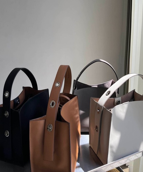 CAPRICIEUX LE'MAGE（カプリシューレマージュ）の「2SETスクエアバッグ（トートバッグ・レディース・キャメル/アイボリー/グレイッシュベージュ/ブラック・FREE）」の5枚目の写真