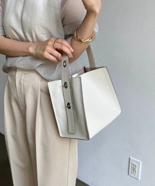 CAPRICIEUX LE'MAGE（カプリシューレマージュ）の「2SETスクエアバッグ（トートバッグ・レディース・キャメル/アイボリー/グレイッシュベージュ/ブラック・FREE）」の15枚目の写真