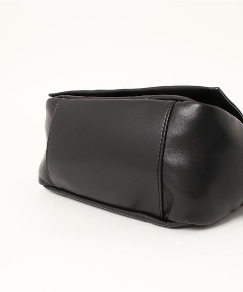 kakatoo（カカトゥ）の「カカトゥ kakatoo / リボンディテールソフトレザーフラップバッグ（ハンドバッグ・レディース・ブラック/グリーン/アイボリー/ブラウン・FREE）」の5枚目の写真