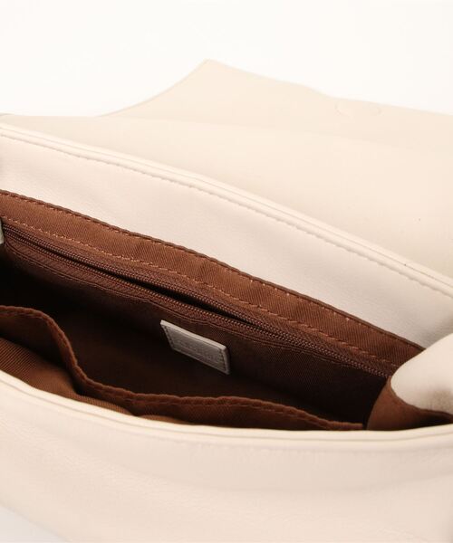 kakatoo（カカトゥ）の「カカトゥ kakatoo / リボンディテールソフトレザーフラップバッグ（ハンドバッグ・レディース・ブラック/グリーン/アイボリー/ブラウン・FREE）」の9枚目の写真