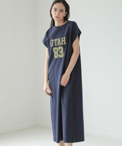 LAKOLE（ラコレ）の「アソートフットボールロゴワンピース / 299132（ワンピース・レディース・ネイビー/グリーン/マスタード・SMALL/MEDIUM）」の3枚目の写真