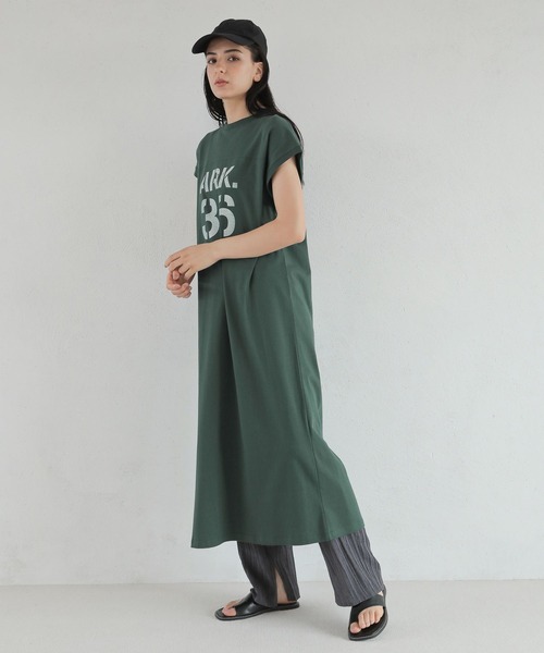 LAKOLE（ラコレ）の「アソートフットボールロゴワンピース / 299132（ワンピース・レディース・ネイビー/グリーン/マスタード・SMALL/MEDIUM）」の6枚目の写真