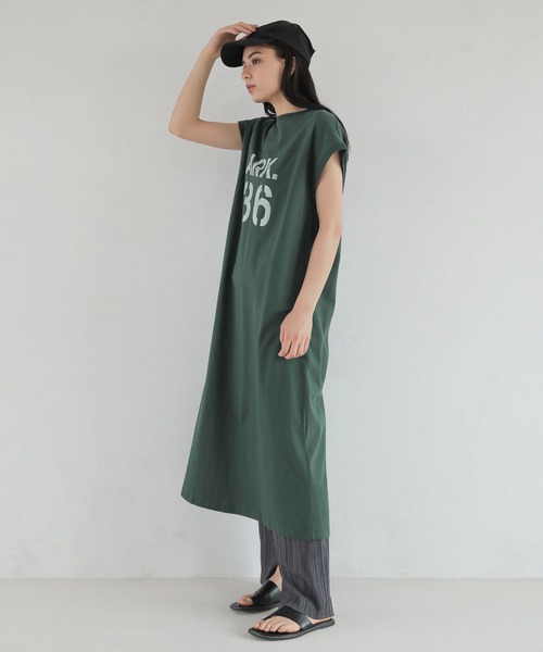 LAKOLE（ラコレ）の「アソートフットボールロゴワンピース / 299132（ワンピース・レディース・ネイビー/グリーン/マスタード・SMALL/MEDIUM）」の7枚目の写真