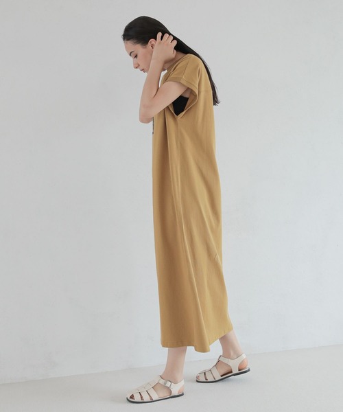 LAKOLE（ラコレ）の「アソートフットボールロゴワンピース / 299132（ワンピース・レディース・ネイビー/グリーン/マスタード・SMALL/MEDIUM）」の17枚目の写真