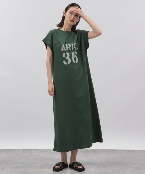 LAKOLE（ラコレ）の「アソートフットボールロゴワンピース / 299132（ワンピース・レディース・ネイビー/グリーン/マスタード・SMALL/MEDIUM）」の20枚目の写真