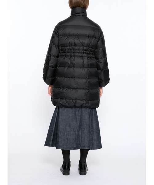 Mackintosh(マッキントッシュ)の「SKYE DOWN STAND COLLAR / LONG STAND COLLAR DOWN COAT(ダウンジャケット/コート・レディース・ブラック・6/8)」の9枚目の写真