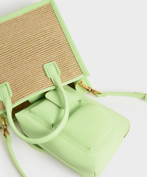 CHARLES & KEITH(チャールズ & キース)の「ダブルハンドル ラフィアトートバッグ / Double Handle Raffia Tote Bag(トートバッグ・レディース・ブラウン/セージグリーン・M)」の11枚目の写真