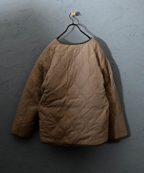 Ritzy（リッツィー）の「リバーシブルキルトジャケット（ノーカラージャケット・メンズ・カーキ/ベージュ/ブラック・X-LARGE/LARGE/MEDIUM）」の4枚目の写真