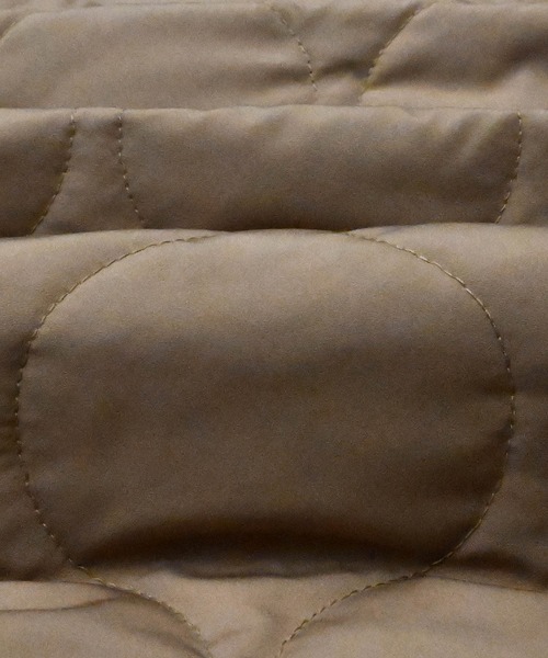 Ritzy（リッツィー）の「リバーシブルキルトジャケット（ノーカラージャケット・メンズ・カーキ/ベージュ/ブラック・X-LARGE/LARGE/MEDIUM）」の9枚目の写真