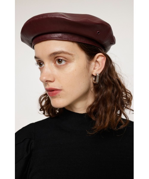 SLY（スライ）の「SQUARE HOOP P/EARRING スクエア フープピアス（ピアス（両耳用）・レディース・シルバー/ゴールド・FREE）」の3枚目の写真