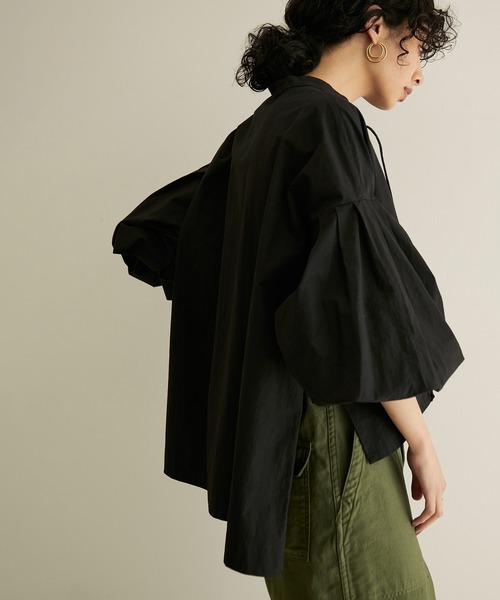 SALON adam et rope'（サロン アダム エ ロペ）の「【WEB限定カラー】レースアップボリュームスリーブブラウス（シャツ/ブラウス・レディース・ホワイト/ブラック/ブルー系その他・FREE）」の22枚目の写真