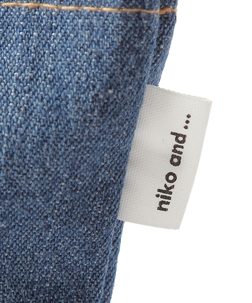niko and...(ニコアンド)の「オリジナルニコロゴトートバッグS【niko and...】(トートバッグ・ブルー/ホワイト/ブラック・0)」の18枚目の写真