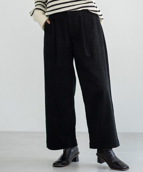 THE SHOP TK （ザ ショップ ティーケー ）の「◆【美シルエット】コーデュロイタックワイド（その他パンツ・レディース・ベージュ/ブラック・11/12）」の2枚目の写真
