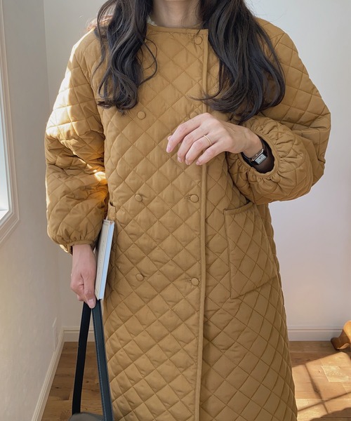 LAUIR（ラウアー）の「ノーカラーキルティングコート（ノー